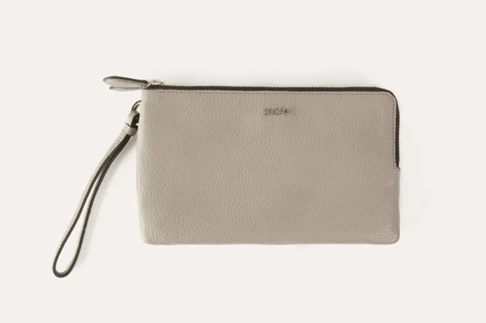 Stylish and Functional Large Wristlet - Perfect for Every Occasion - Image 6