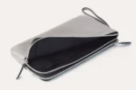 Stylish and Functional Large Wristlet - Perfect for Every Occasion - Image 8