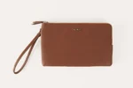 Stylish and Functional Large Wristlet - Perfect for Every Occasion - Image 10