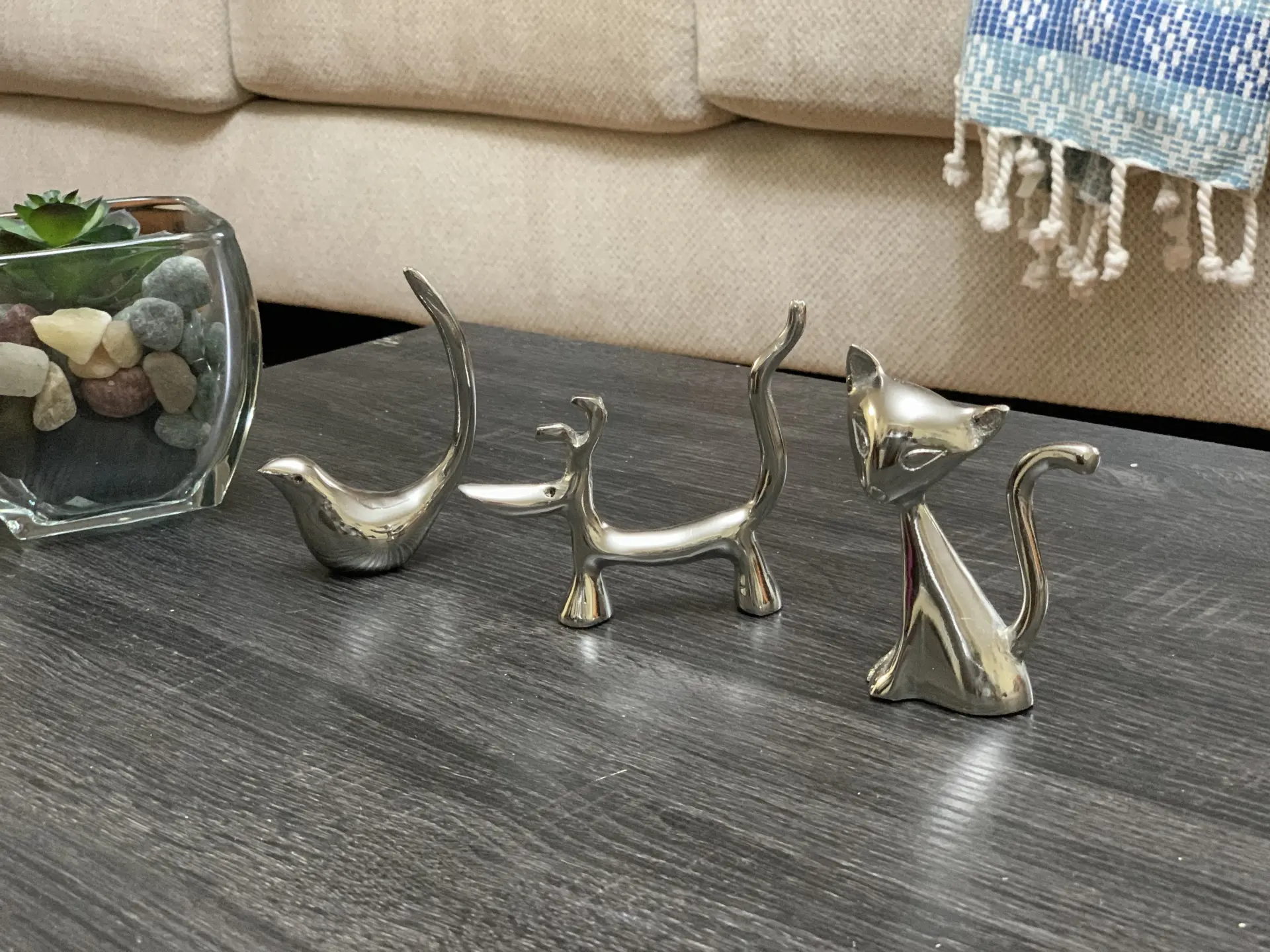 3327637_large.webp Vibhsa Dog Cat & Bird Ring Holders Set - Silver | Elegant Home Decor & Jewelry Storage Solution - Image 1