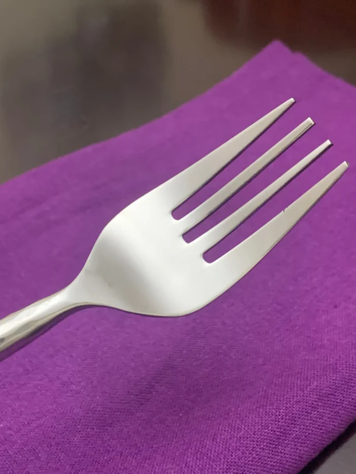 Elegant Hammered Silver Flatware Set - Stainless Steel Table Setting for 4 | Perfect for Special Occasions - Image 3