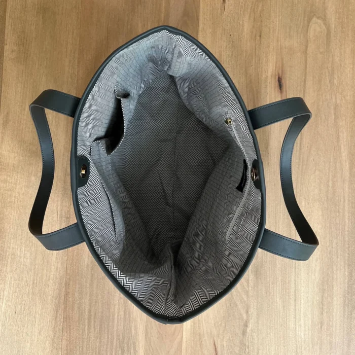 Kira Tote Bag Ultra-Spacious, Lightweight, Snake Skin Texture with Multiple Pockets | Chic & Practical Everyday Bag - Image 4