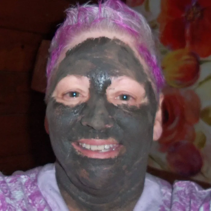 Organic Dead Sea Mud Mask With Bentonite Clay - Exfoliate & Rejuvenate Your Skin - Image 4