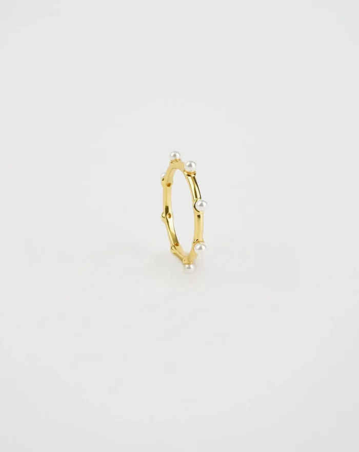 Elegant Dot Pearl Ring - Add Sophistication and Luxury to Your Look - Image 1