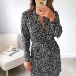 Stylish Printed Mini Dress - Perfect Summer Attire for a Chic Look