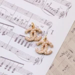 Elegant Designer Zipper Pull Set - Mini Pearl & Goldtone - Pack of 2 - Perfect for Bags & Clothing