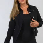 Leona Button-Down Jacket with Front Pockets - Timeless Style & Functionality for Every Occasion