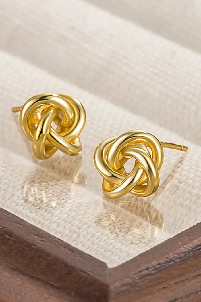 Elegant Gold Knotted Stud Earrings - Chic & Timeless Design for Any Occasion - Image 3