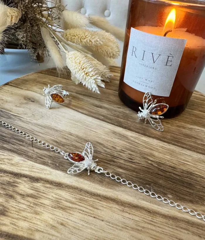 Exquisite Baltic Amber Bee Bracelet - Sterling Silver Chain & Unique Bee Charm - Image 5