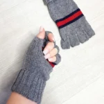 Stylish & Practical Fingerless Gloves with Stripe Detail - Warm & Functional Winter Wear