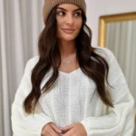 Stylish Faux Fur Lined Leopard Beanie Hat - Cozy & Trendy with Pom-Pom Detail