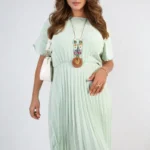 Elegant Short Sleeve Pleated Midi Dress - Versatile & Timeless Fashion Essential