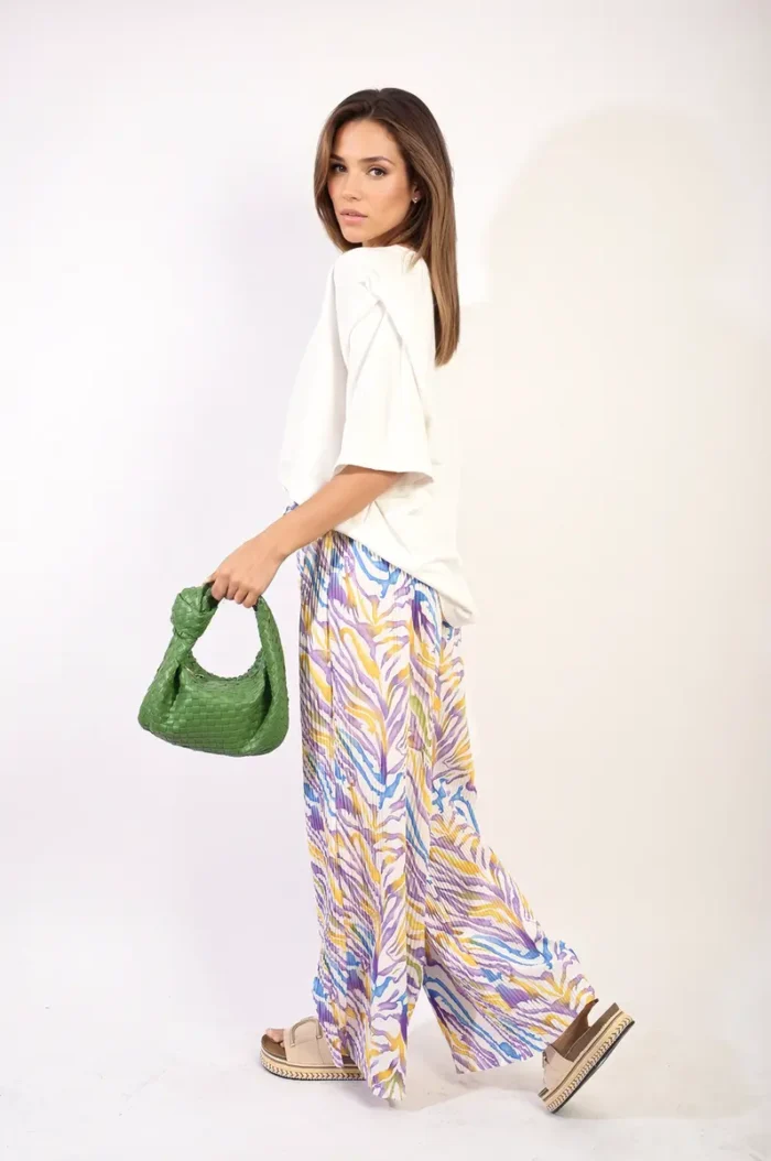 Elaine Pleated Wide Leg and Elastic Waist Trousers - Chic, Comfortable, and Perfect for Any Occasion - Image 3