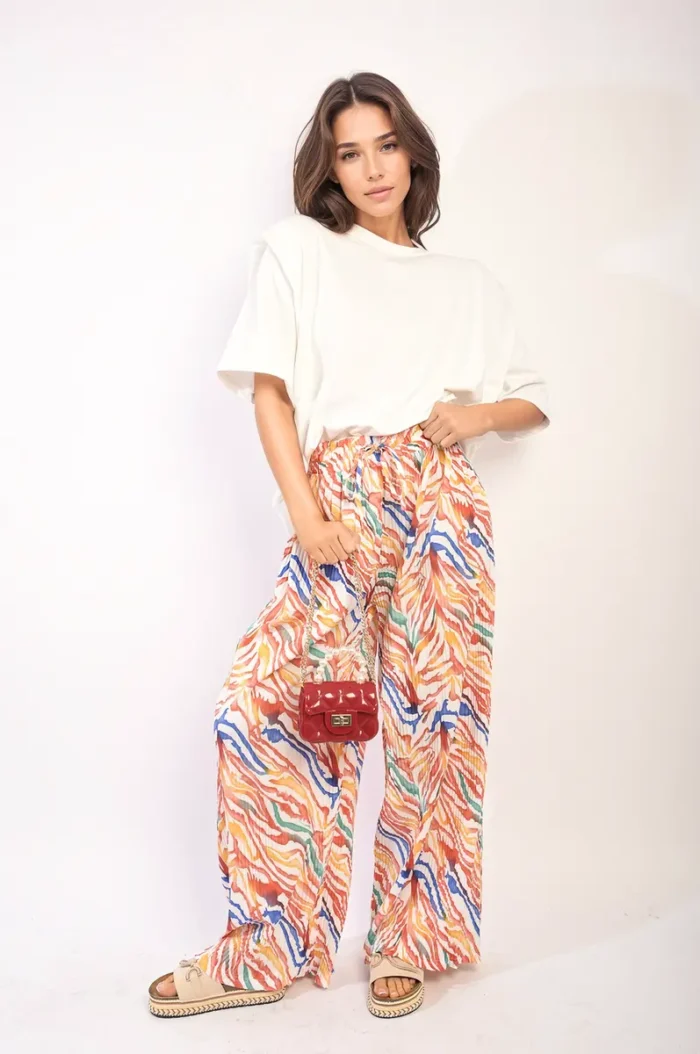 Elaine Pleated Wide Leg and Elastic Waist Trousers - Chic, Comfortable, and Perfect for Any Occasion - Image 4