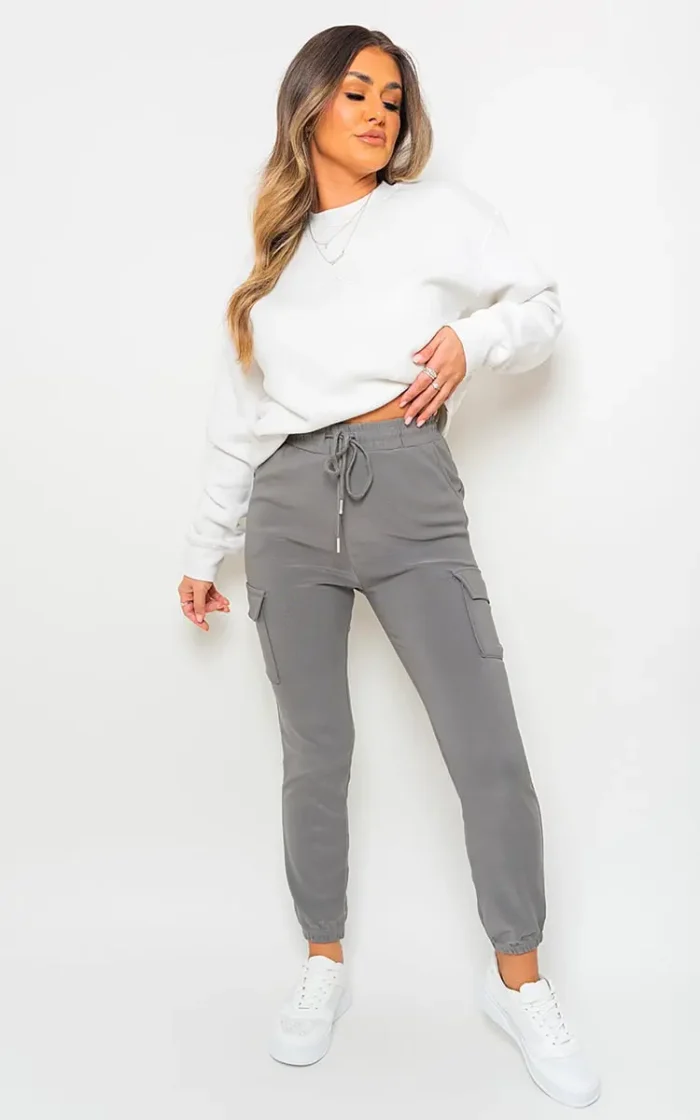 Trendy Frankie Cargo Pocket Trouser with Drawstring Utility-Chic Style and Practicality - Image 6