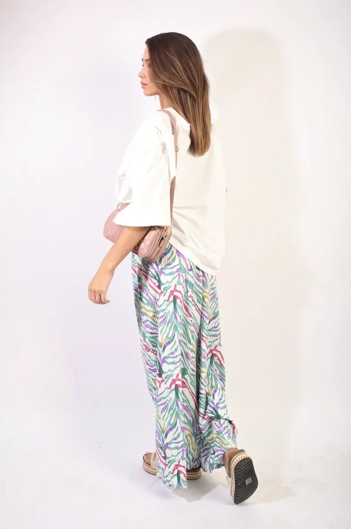 Elaine Pleated Wide Leg and Elastic Waist Trousers - Chic, Comfortable, and Perfect for Any Occasion - Image 10
