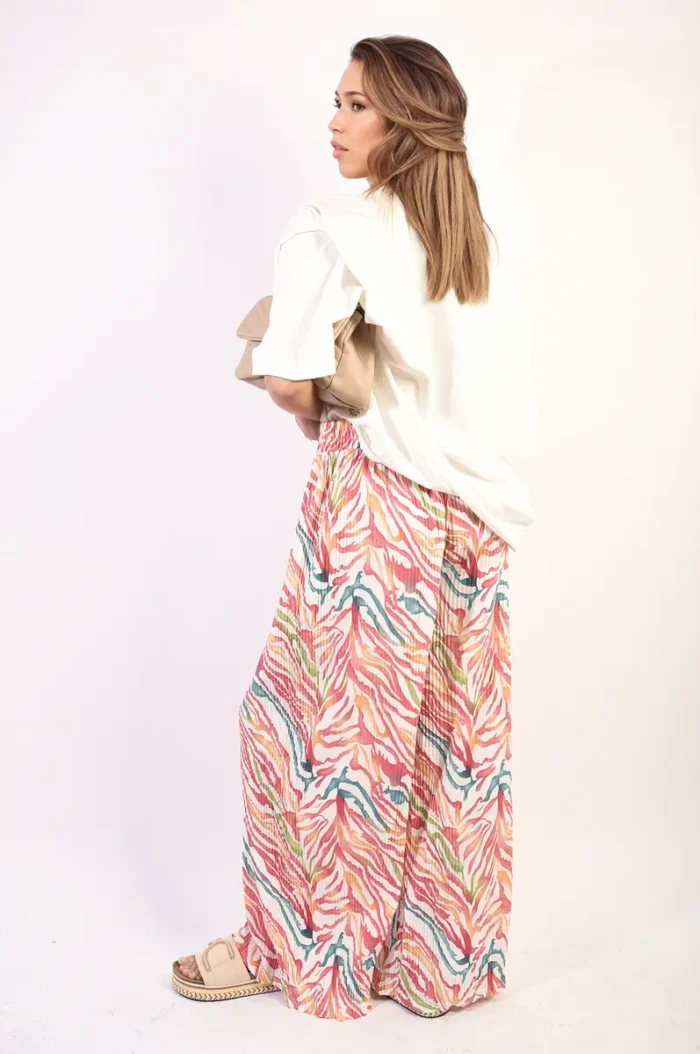 Elaine Pleated Wide Leg and Elastic Waist Trousers - Chic, Comfortable, and Perfect for Any Occasion - Image 22