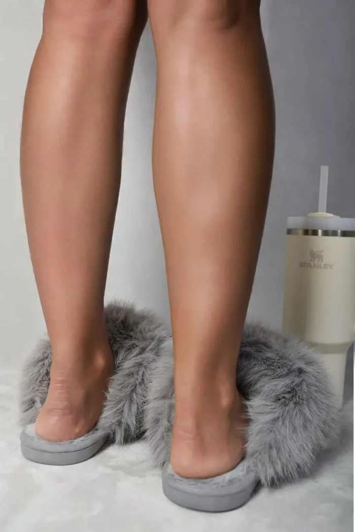 Fluffy Faux Fur Winter Sandals - Cozy & Stylish Footwear for Chilly Days - Image 15