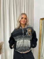 Cozy Teddy Textured Bomber Jacket - Trendy & Warm | Perfect for Casual & Stylish Looks - Image 3
