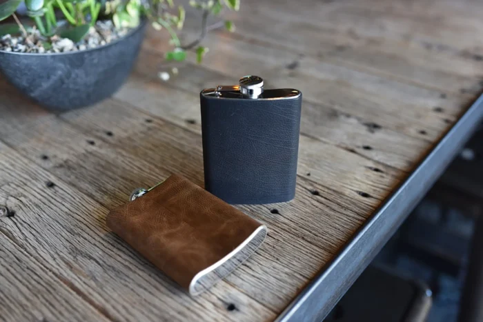 Luxurious Leather Flask - 8 oz Stylish and Durable | Perfect Gift for Any Occasion - Image 3
