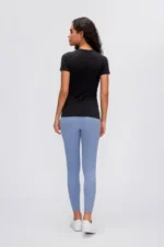 Round Neck Short Sleeve Active T-Shirt - Comfortable & Stretchy for Workouts and Everyday Wear - Image 3