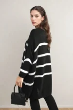 Cozy & Trendy Stripe Oversized Knitted Jumper - Perfect for Any Occasion - Image 4