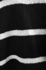 Cozy & Trendy Stripe Oversized Knitted Jumper - Perfect for Any Occasion - Image 5